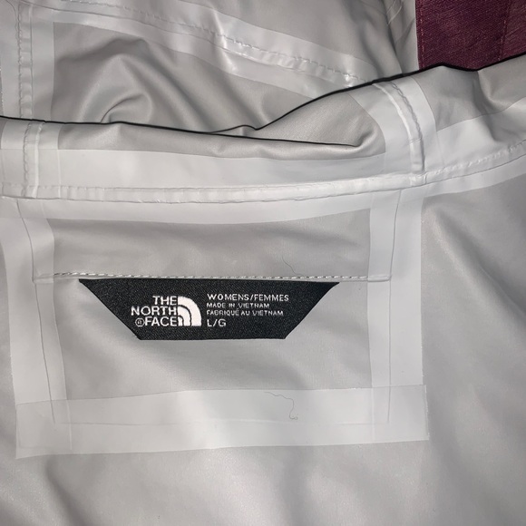 Women’s North Face Jacket - Picture 5 of 6